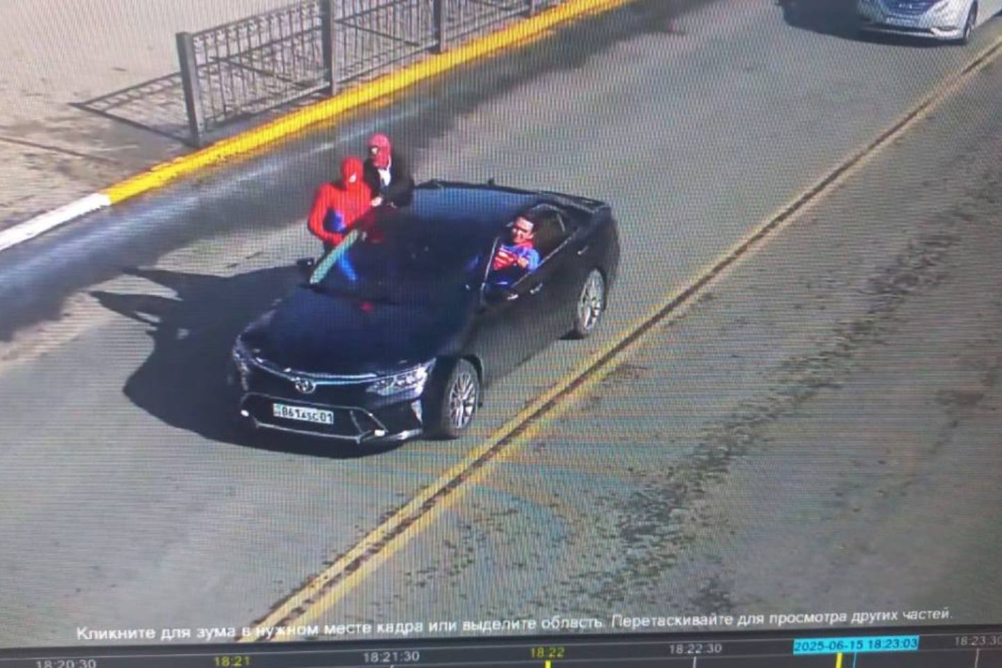 Новости Казахстана / Супергерои без правил: колонна Marvel задержана в Уральске Новости Казахстана / Супергерои без правил: колонна Marvel задержана в Уральске
