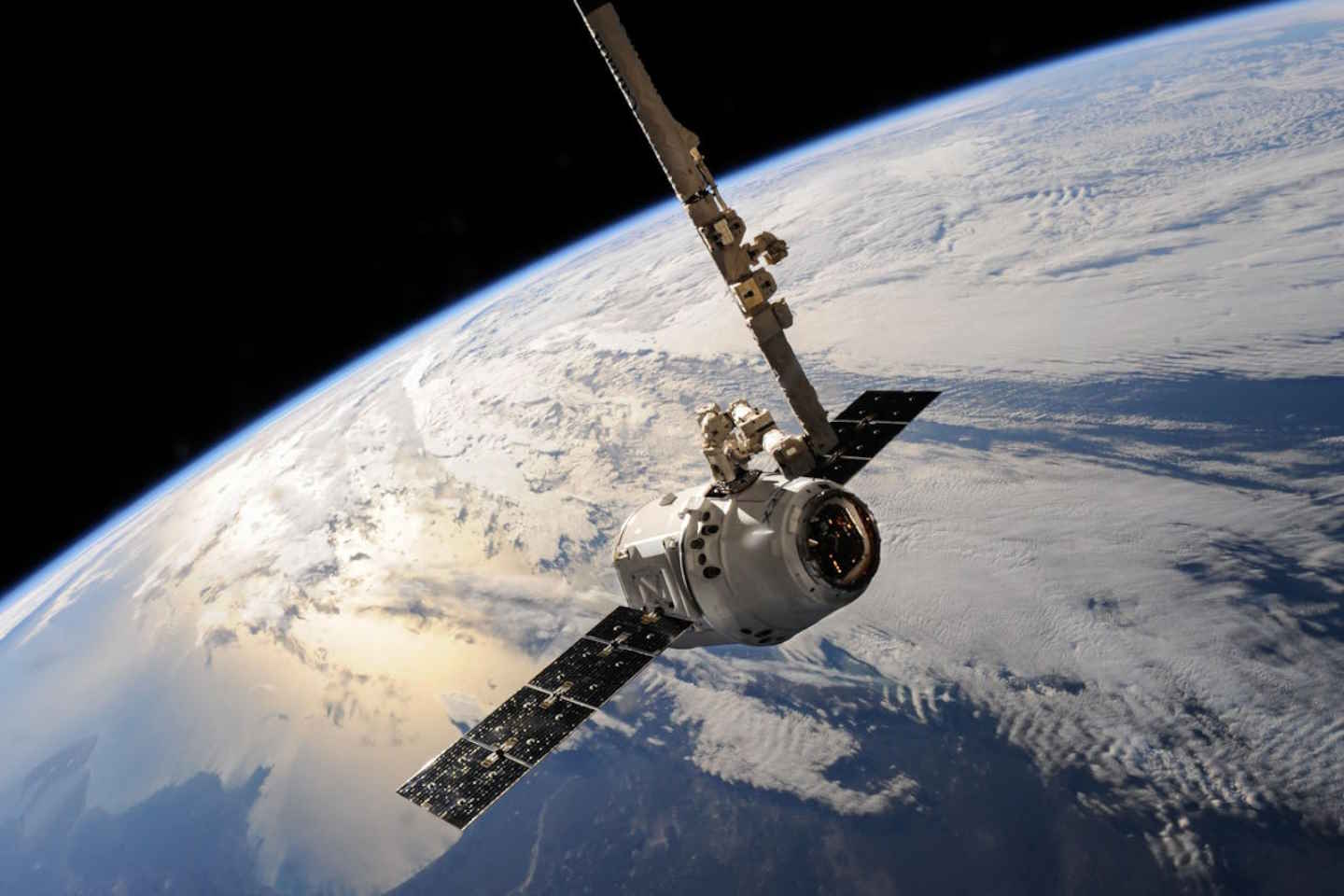 Новости мира / Интересные новости / На китайской космической станции сменяется экипаж