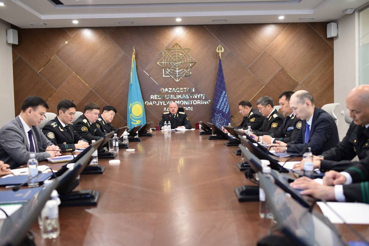 Новости Казахстана / АФМ РК займется проверкой расходов на восстановление в зоне паводков