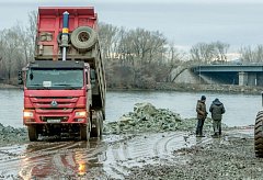 Проезд под Иртышским мостом в Усть-Каменогорске достроят в этом году