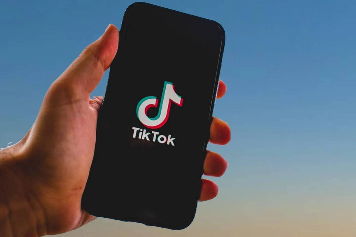 Новости мира / Интересные новости / Американская компания готова платить деньги людям за просмотр TikTok