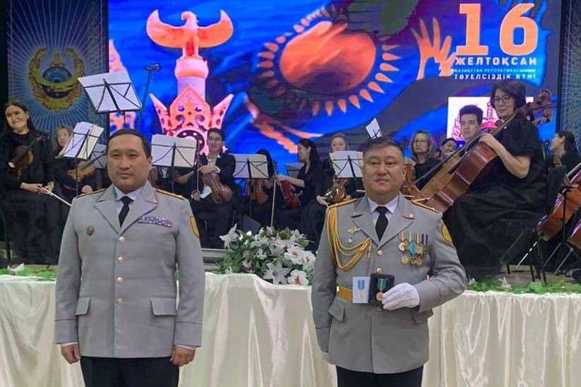 Новости Казахстана / Общество в Казахстане / Главу УМПС ДП ВКО наградили медалью