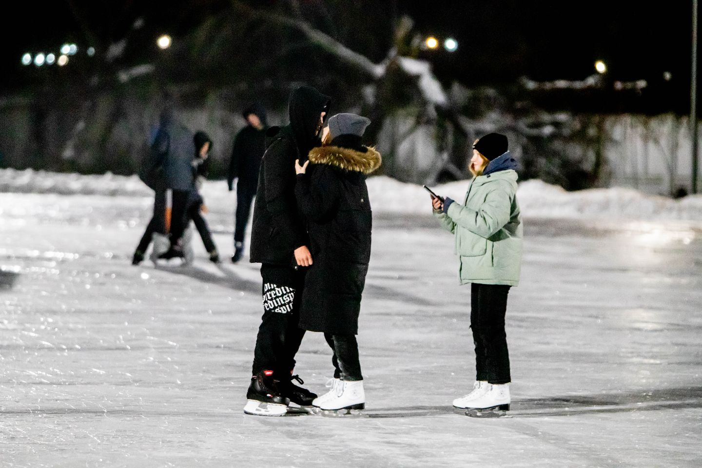 Усть-Каменогорск и ВКО / Усть-Каменогорск / Где можно покататься и наточить коньки в Усть-Каменогорске