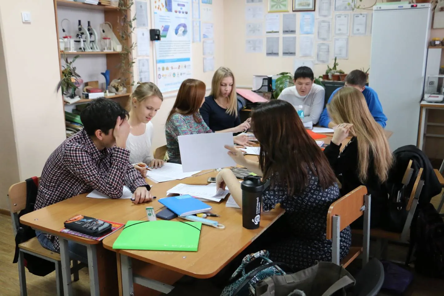 Новости Казахстана / Общество в Казахстане / До 400 000 тысяч тенге будут получать преподаватели творческих вузов