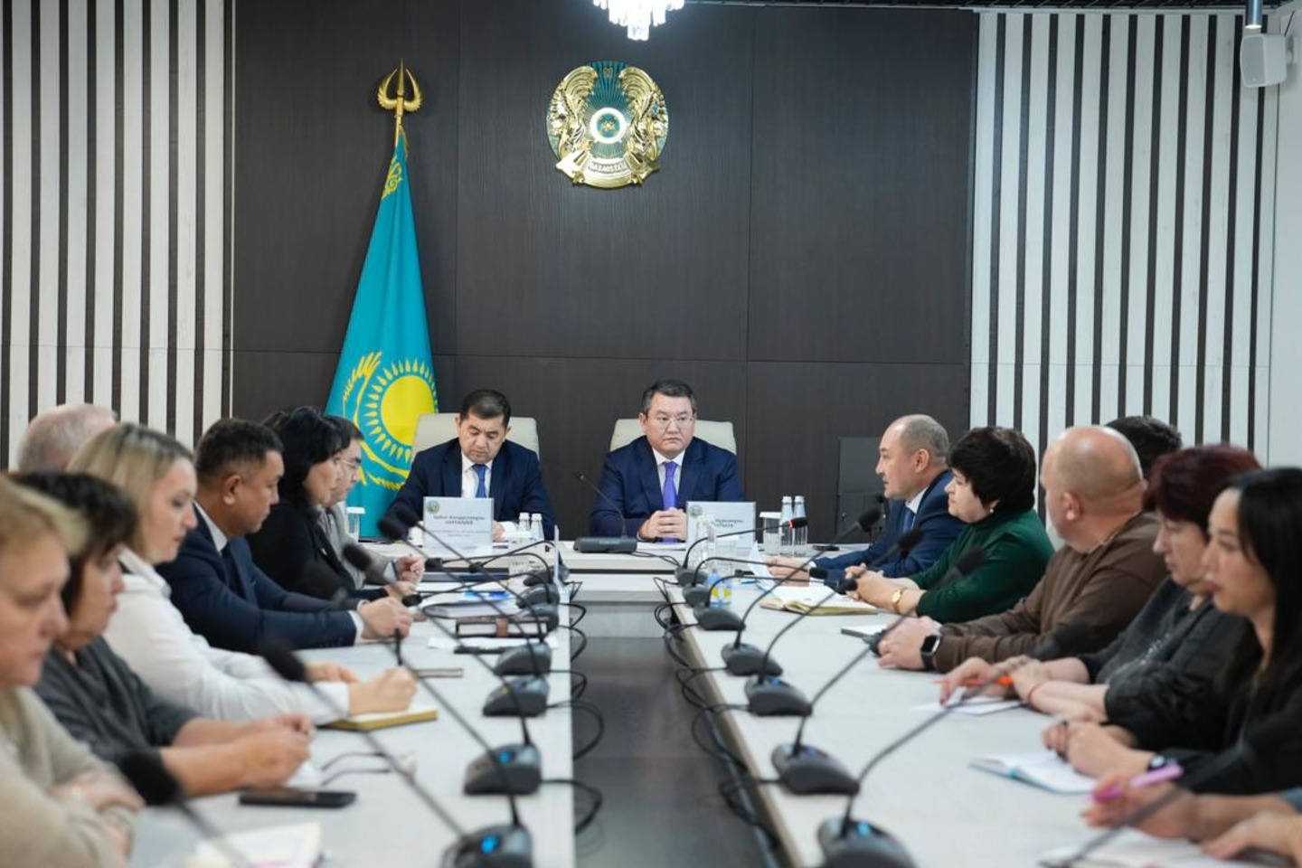 Усть-Каменогорск и ВКО / Алтай (район Алтай) / ҚР Президентінің кеңесшісі Алтай ауданына барды Усть-Каменогорск и ВКО / Алтай (район Алтай) / ҚР Президентінің кеңесшісі Алтай ауданына барды