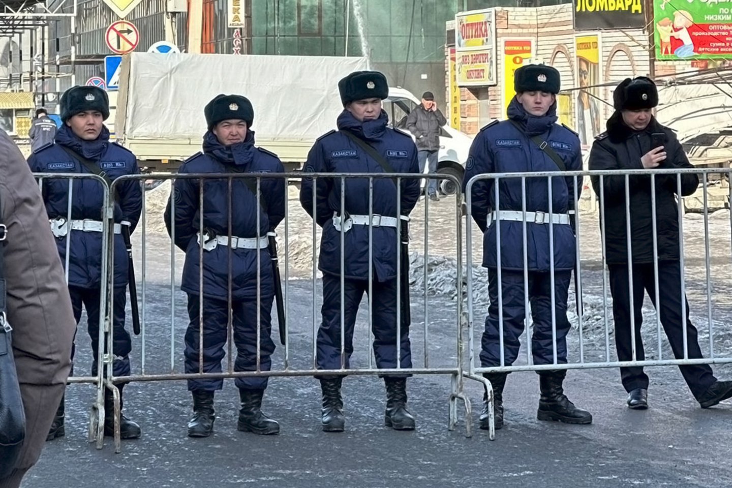 Новости Казахстана / Общество в Казахстане / Воины Национальной гвардии участвовали в ликвидации пожара в Семее