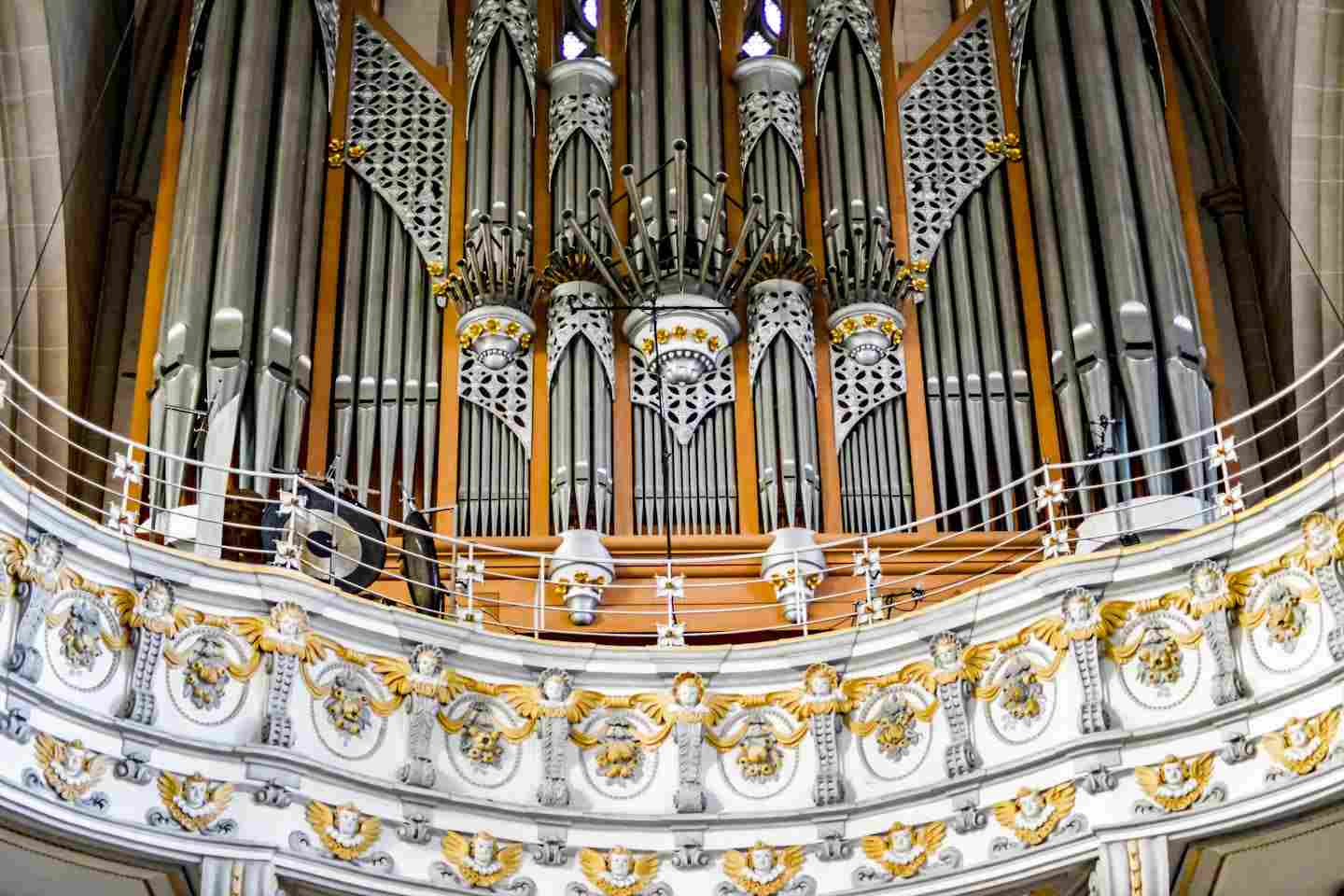 Новости мира / Интересные новости / В России завершили реставрацию Консерватории имени Римского-Корсакова