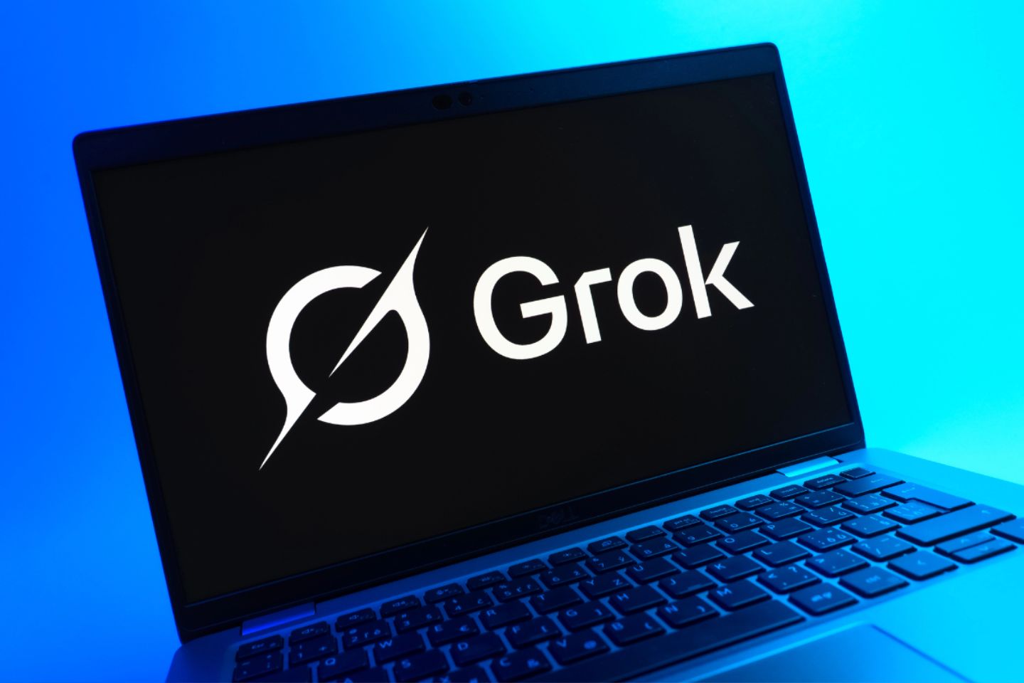 Новости мира / X и Grok в Ирландии проверяют из-за генерации неэтичных изображений