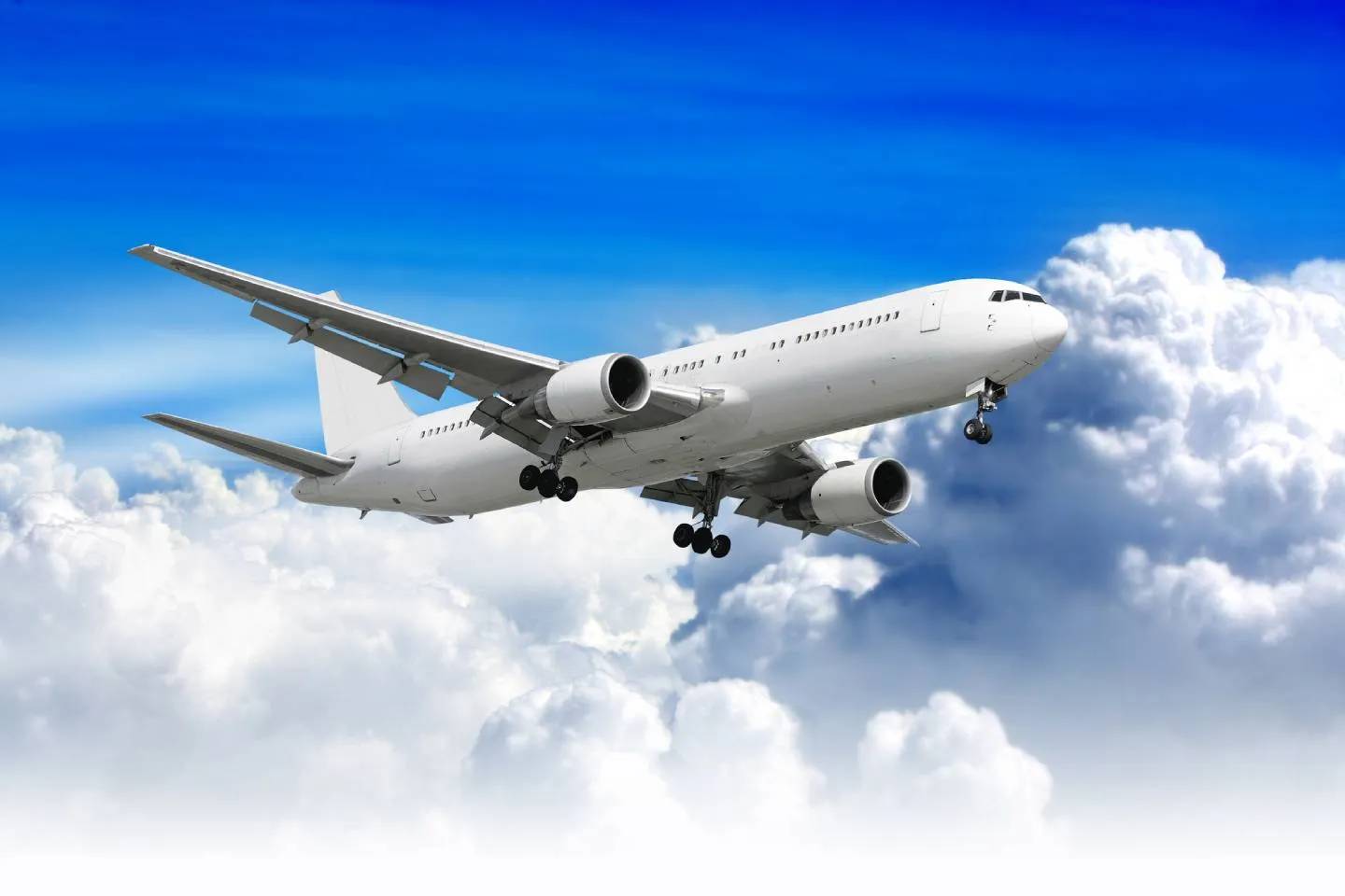 Новости мира / Политика в мире / Лоукостер из Индии запускает регулярные рейсы между Алматы и Дели