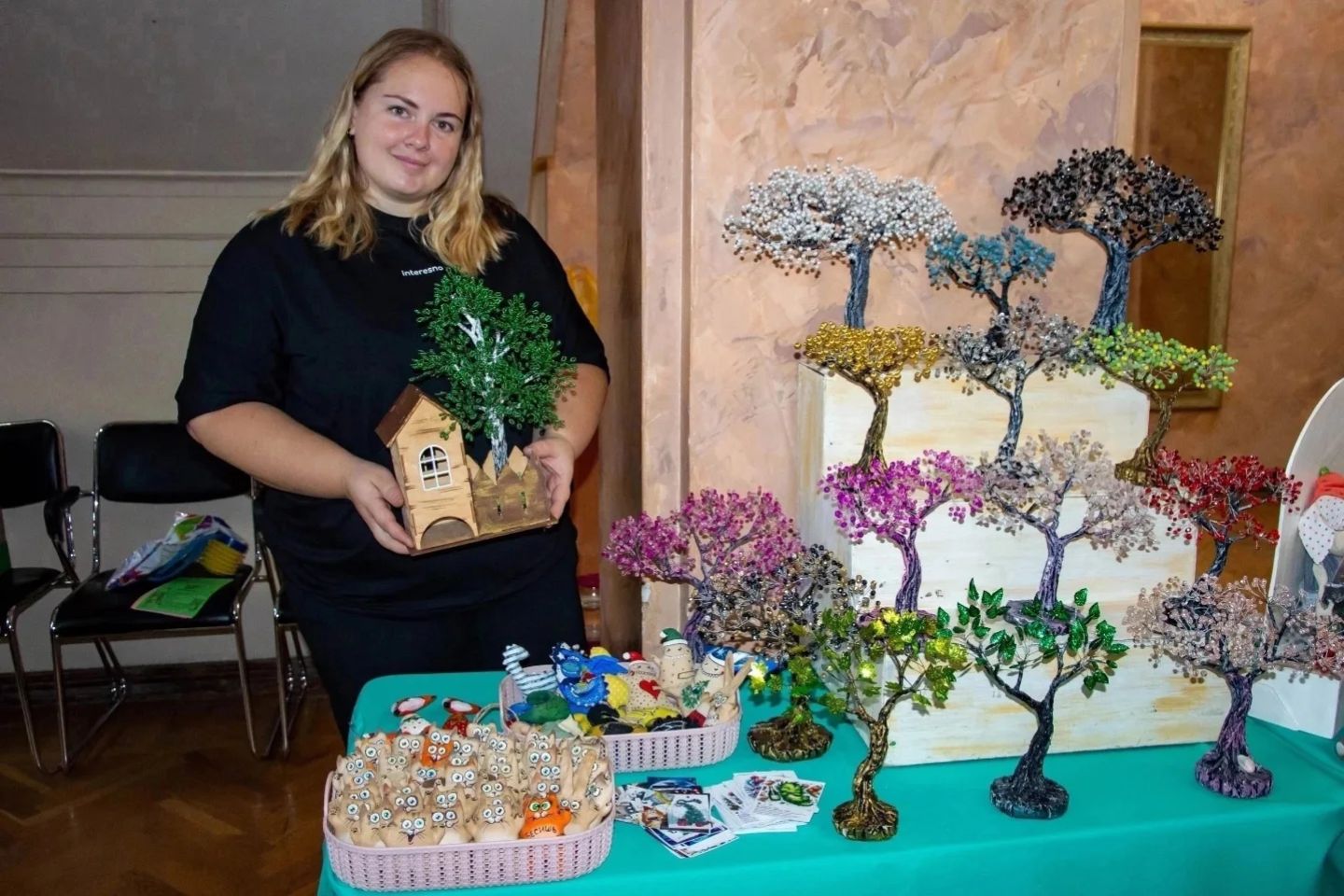 Усть-Каменогорск и ВКО / Усть-Каменогорск / От бонсай до елочных украшений: устькаменогорцев приглашают на выставку