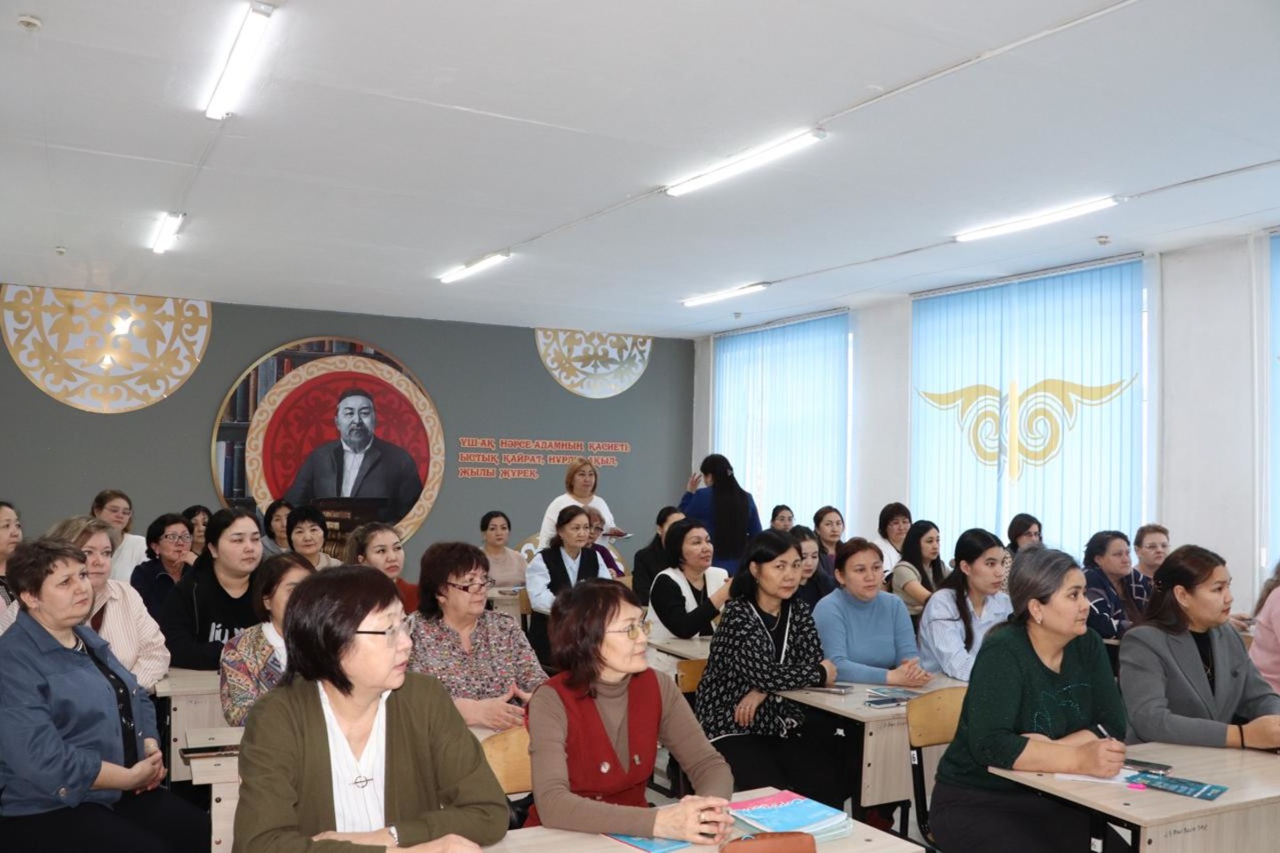 Усть-Каменогорск и ВКО / Өскемендегі ұстаздарды референдумға шақырды