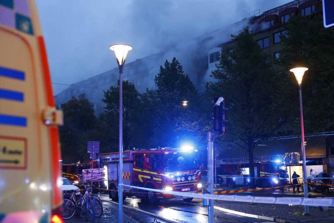 Новости мира / Десятки человек пострадали в результате взрыва в жилом доме в Швеции