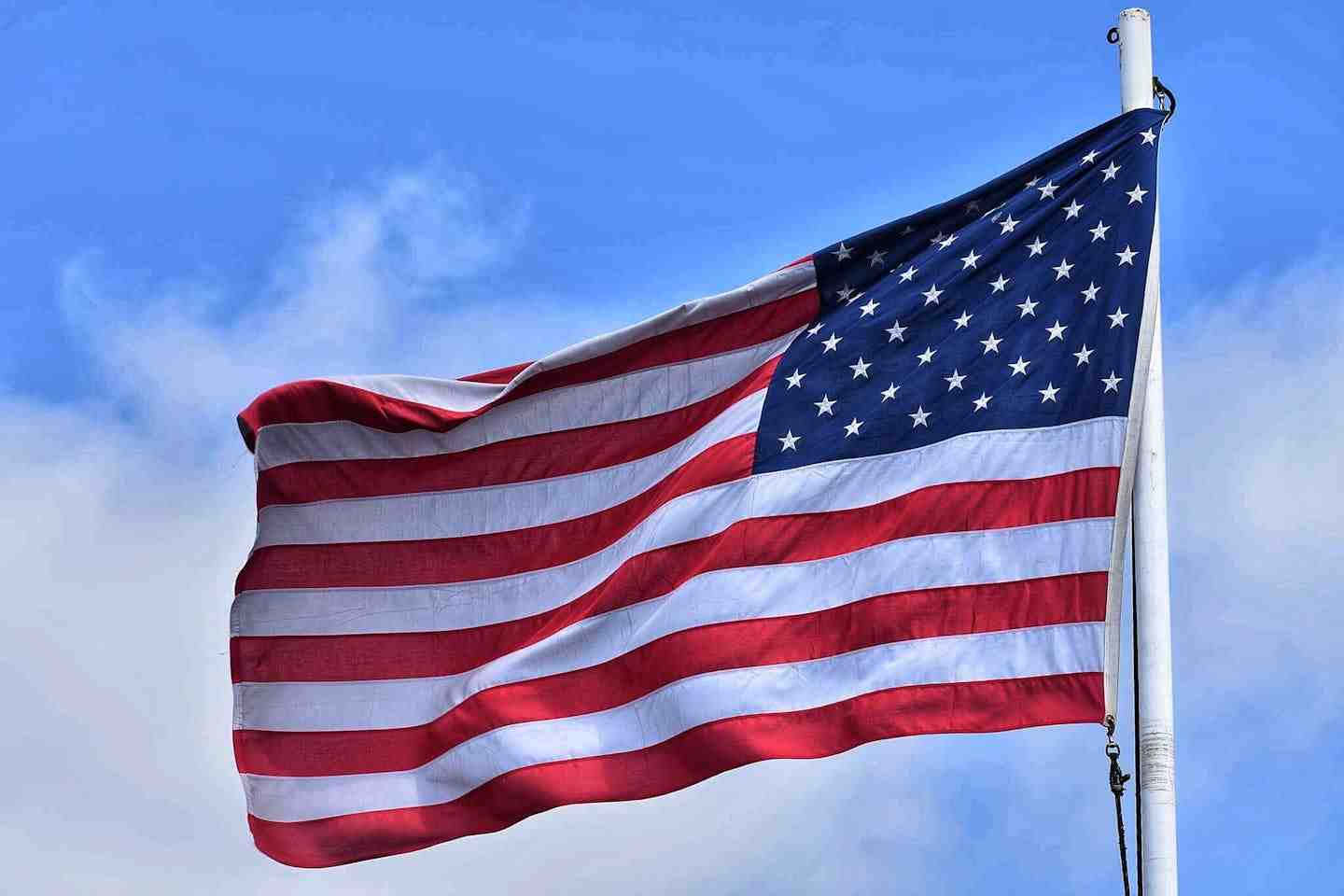 Новости мира / Политика в мире / В США оценили роль Чарли Кирка в политике