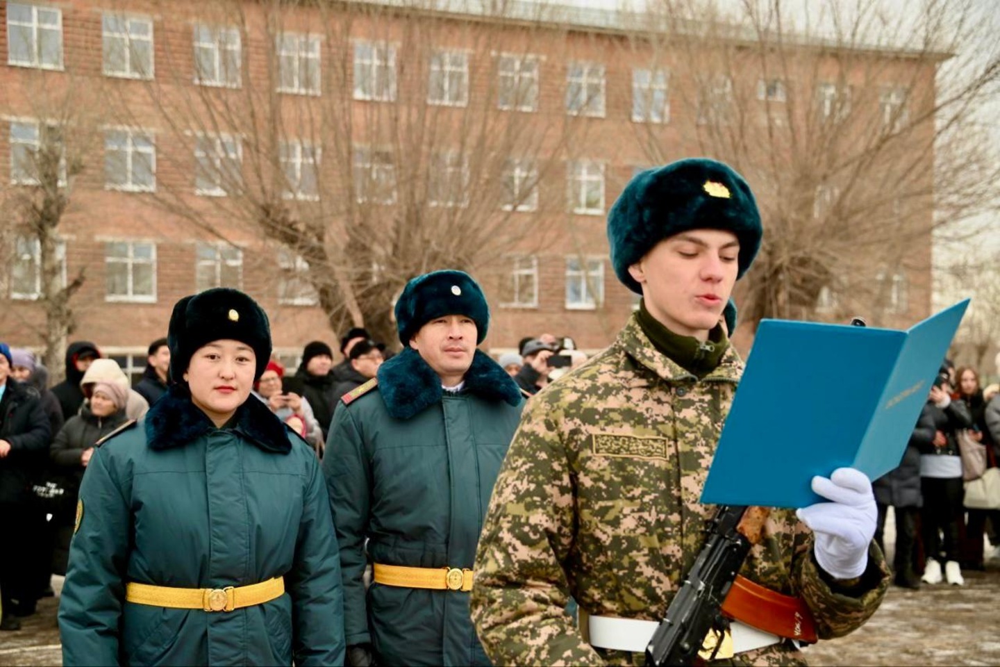 Усть-Каменогорск и ВКО / ШҚО-да жас жауынгерлер әскери ант берді