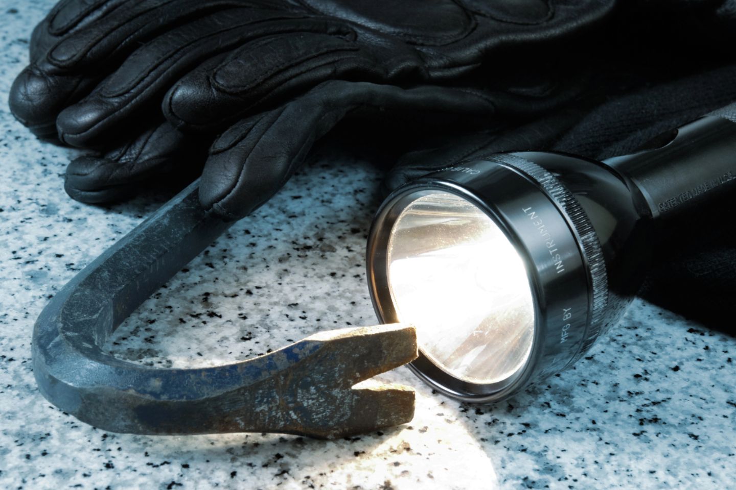 Новости мира / Ночная кража в Италии: неизвестные вскрыли киот, где находилась чудотворная икона