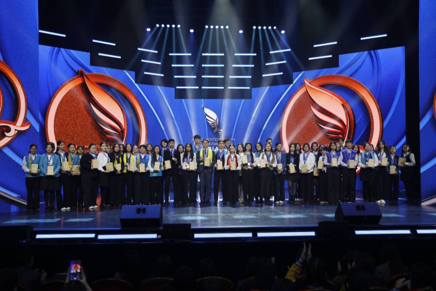 Новости мира / Политика в мире / Прокуратура Украины хочет допросить экс-советника Трампа Новости мира / Политика в мире / Прокуратура Украины хочет допросить экс-советника Трампа