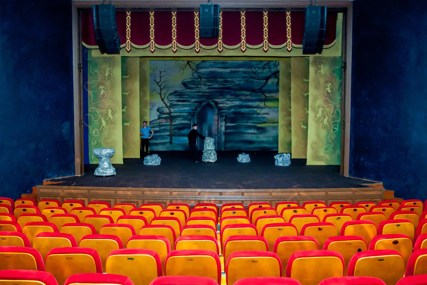 Усть-Каменогорск и ВКО / Қыркүйектің соңында аудан театрлары облыс орталығында бас қосады