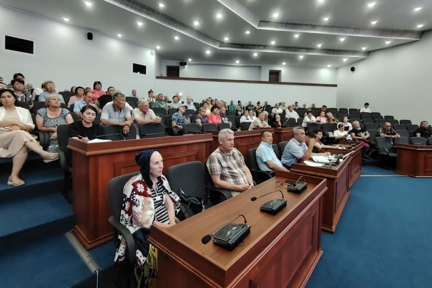 Происшествия в Казахстане и мире / ЧП в Казахстане и в мире / В реанимации умер еще один раненный стрелком Кулекбаевым полицейский