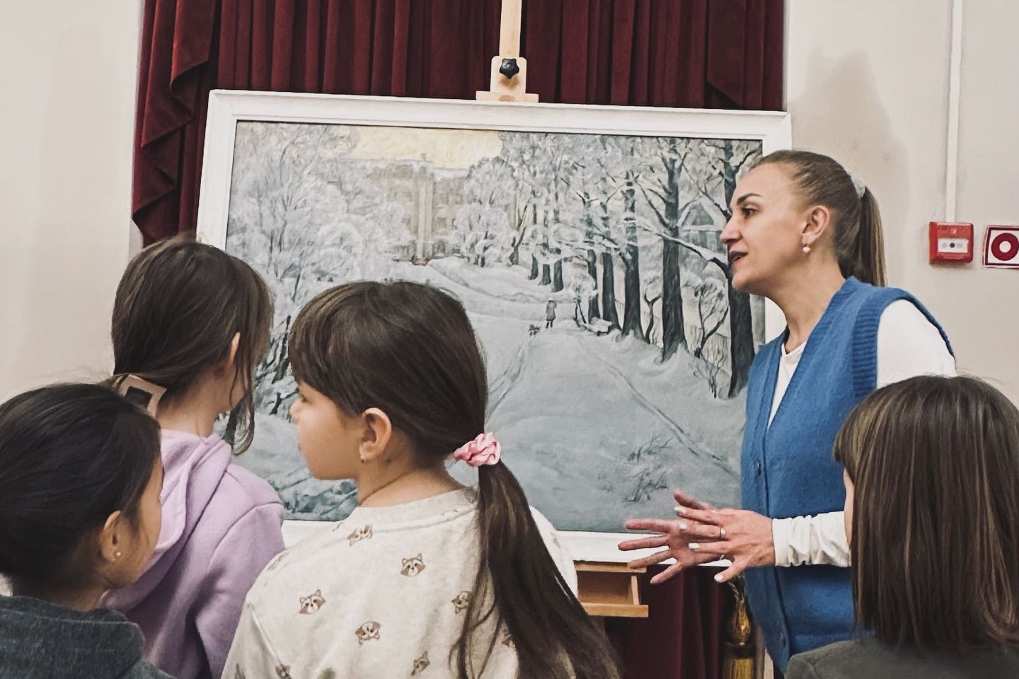 Усть-Каменогорск и ВКО / Усть-Каменогорск / Январь в красках: зимняя сказка ожила на выставке в ВК музее искусств