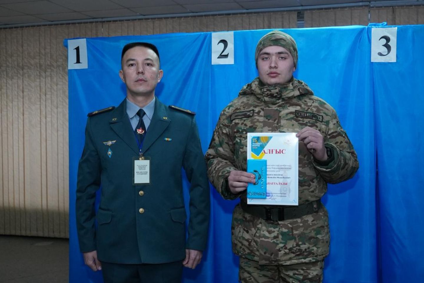 Усть-Каменогорск и ВКО / Одними из первых в ВКО проголосовали на референдуме гвардейцы