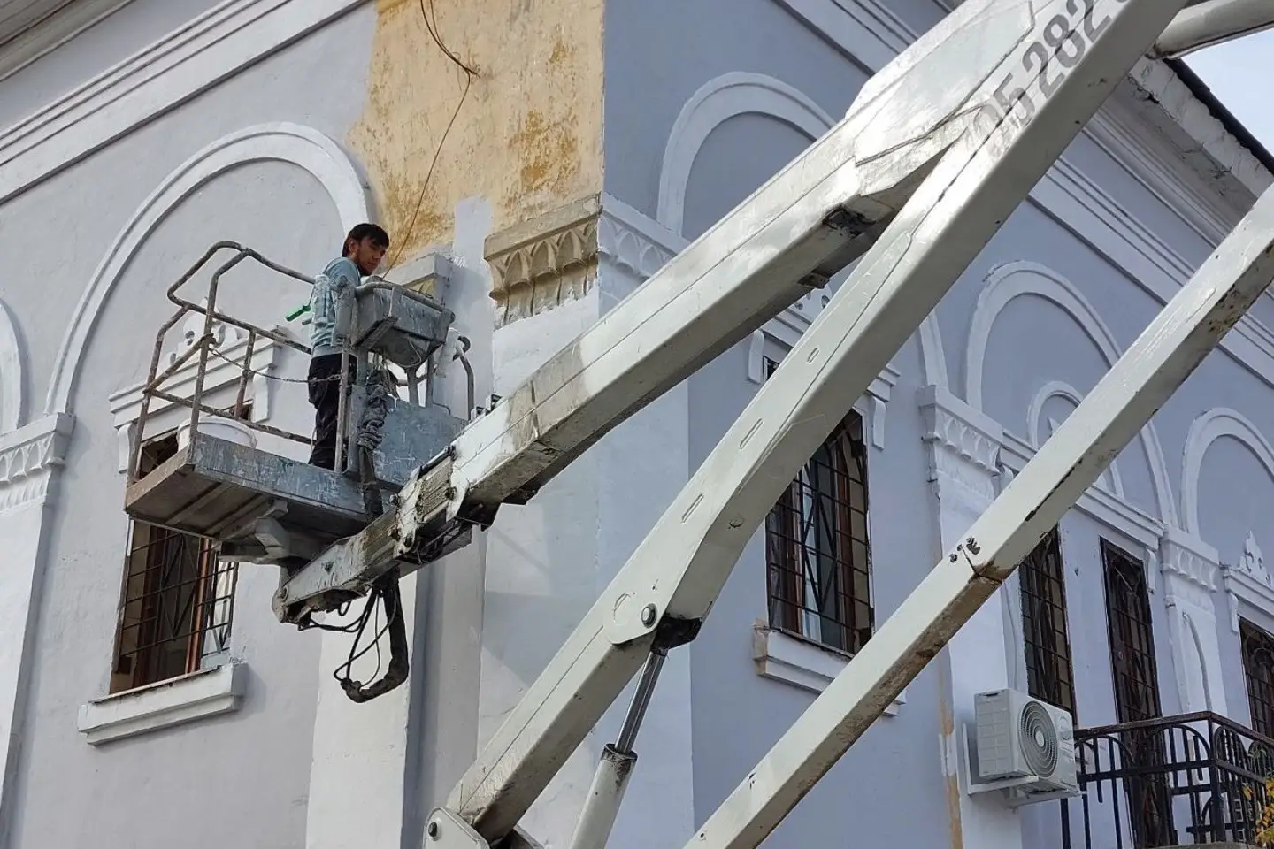 Усть-Каменогорск и ВКО / В Усть-Каменогорске в 2026 году выделят средства на ремонт фасадов и лифтов