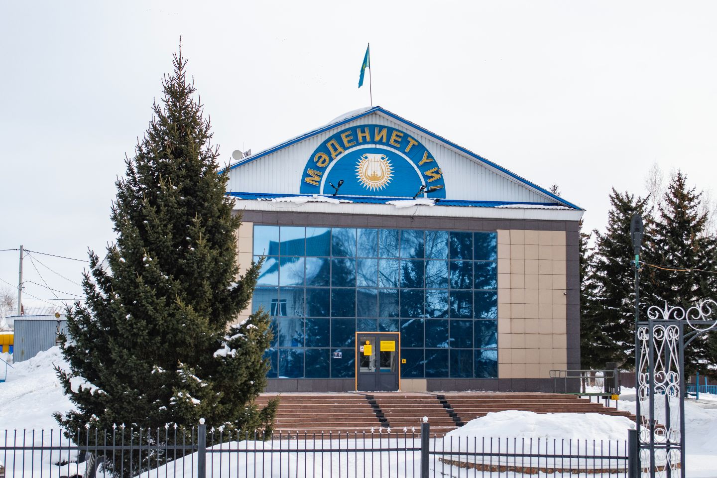 Усть-Каменогорск и ВКО / Инициативное строительство: как строили кинотеатры и дома культуры в ВКО