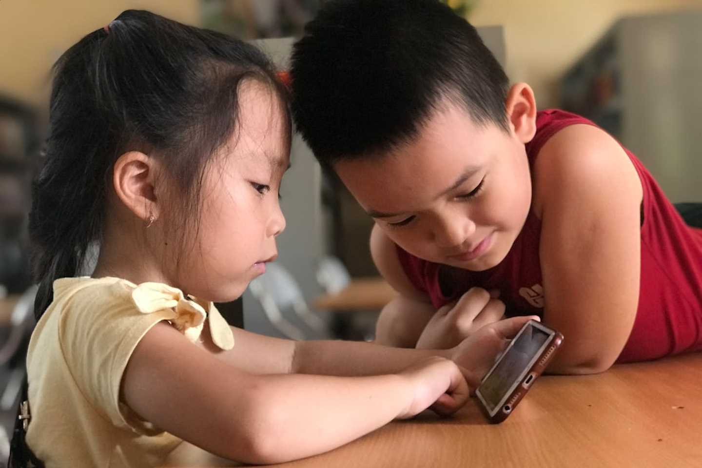 Новости Казахстана / Общество в Казахстане / Детям в Казахстане хотят ограничить доступ к соцсетям