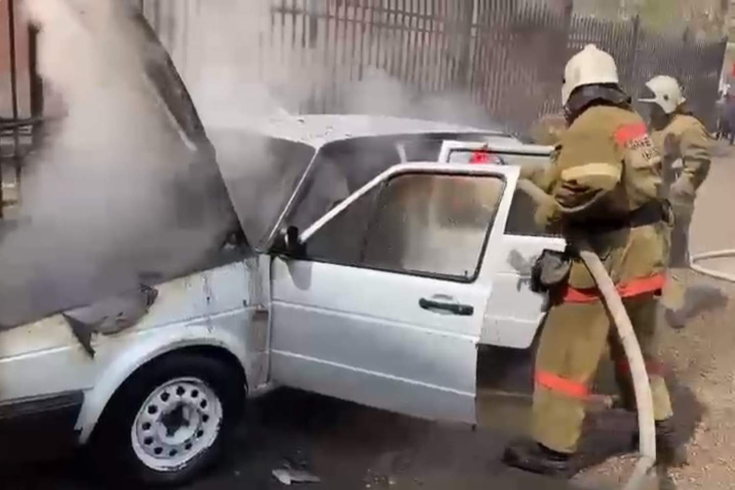 Усть-Каменогорск и ВКО / С начала этого года десятки автомобилей сгорели в ВКО