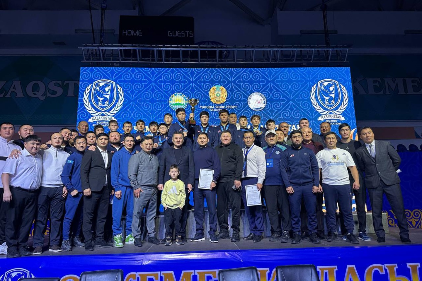 Усть-Каменогорск и ВКО / Шығысқазақстандық боксшылар ел чемпионатын жүлдемен аяқтады