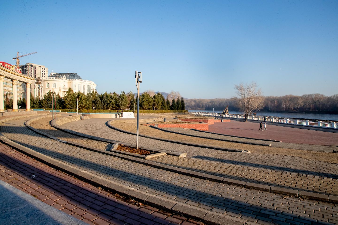 Усть-Каменогорск и ВКО / Усть-Каменогорск / В Усть-Каменогорске на Амфитеатре установят сцену с местами для зрителей Усть-Каменогорск и ВКО / Усть-Каменогорск / В Усть-Каменогорске на Амфитеатре установят сцену с местами для зрителей