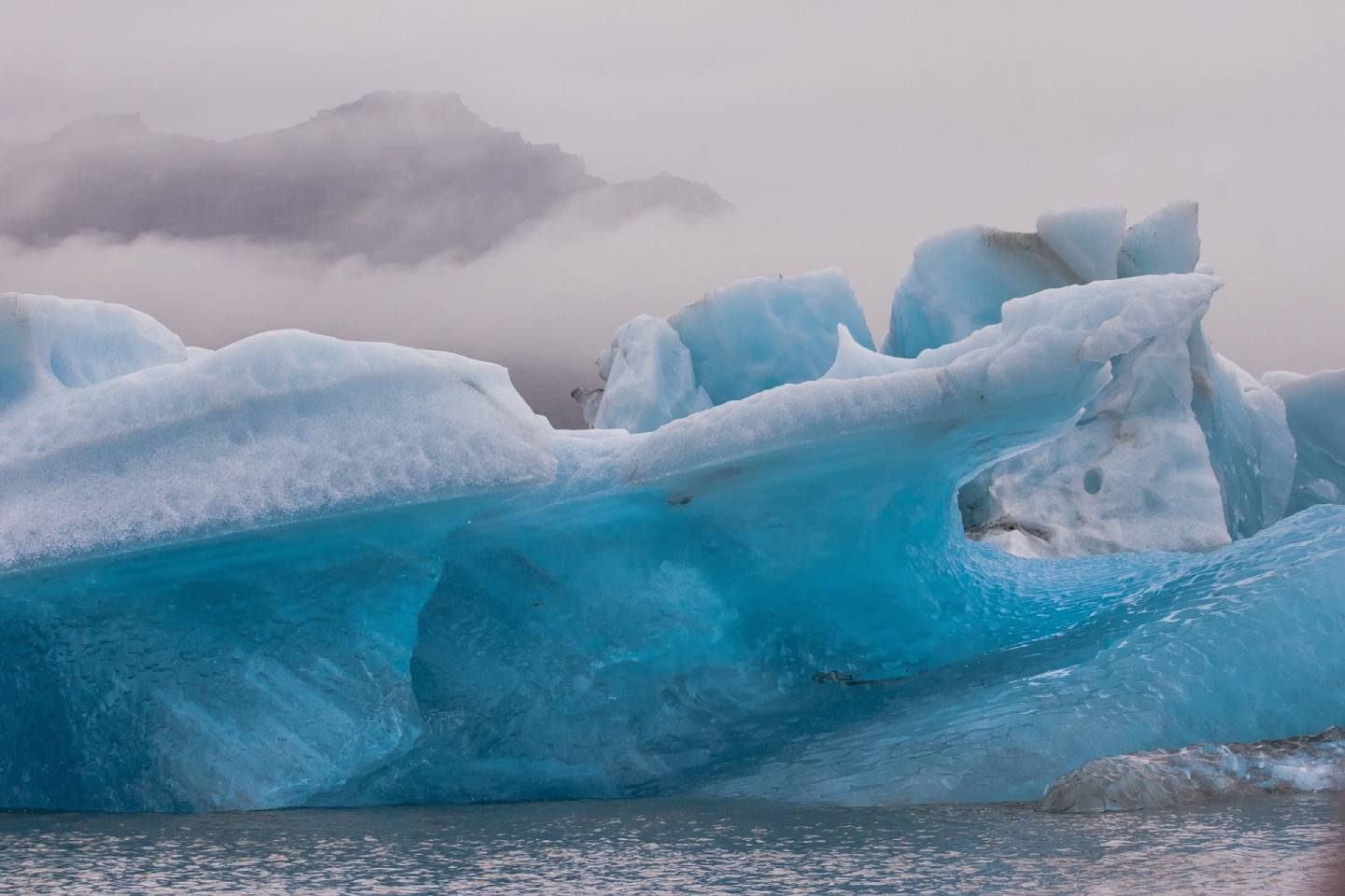 Новости мира / Интересные новости / На Земле появится огромное количество древних бактерий из-за таяния ледников