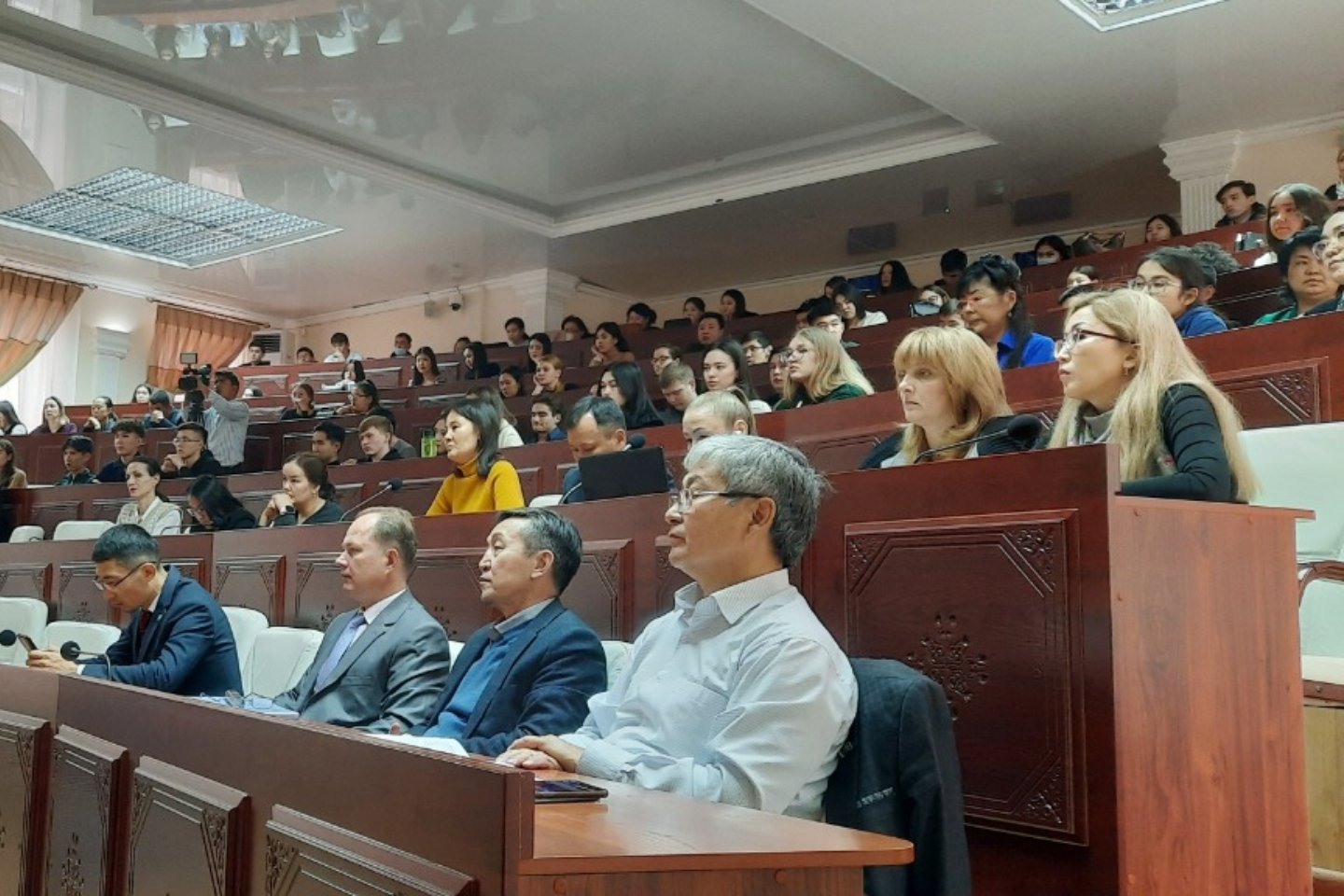 Партнерские материалы / Казахстанские студенты учатся защищать свои права на мастер-классах Лиги потребителей Казахстана