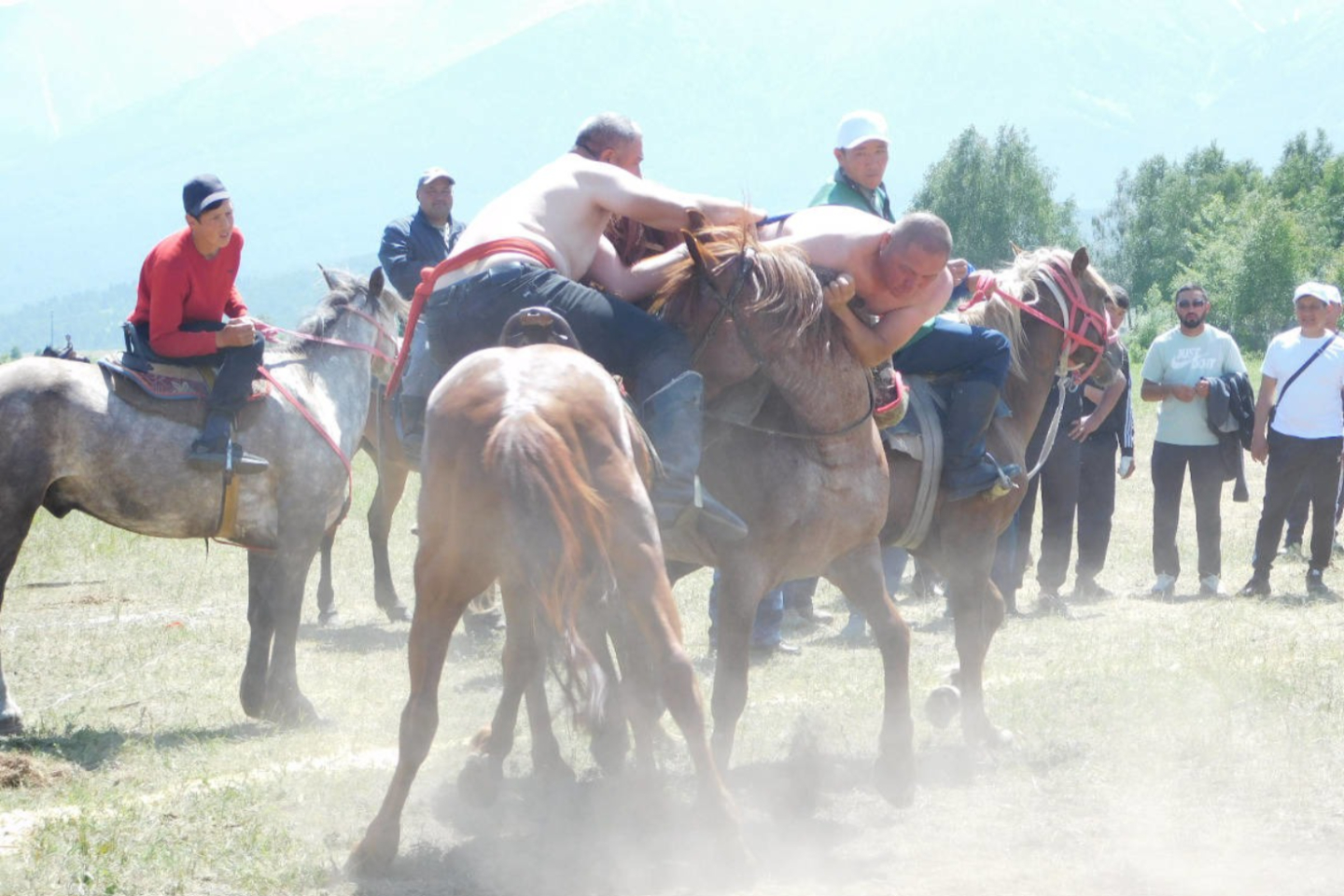 Усть-Каменогорск и ВКО / Красоты Казахстана: куда поехать и на что посмотреть в ВКО