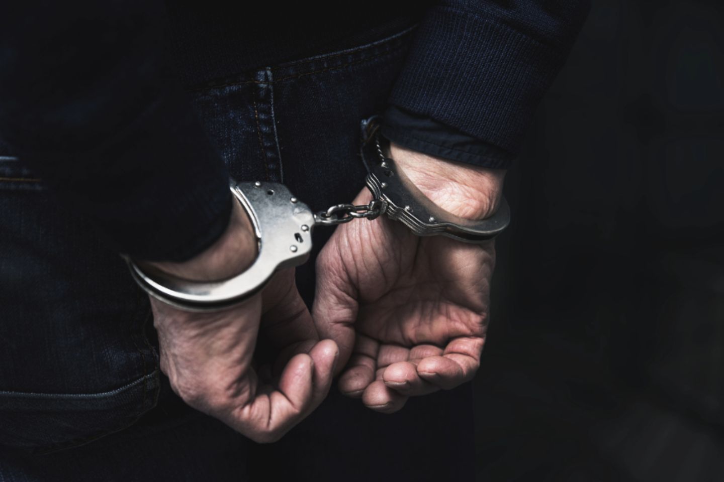 Новости Казахстана / Предпринимателя в Шымкенте шантажировали и требовали 20 миллионов тенге