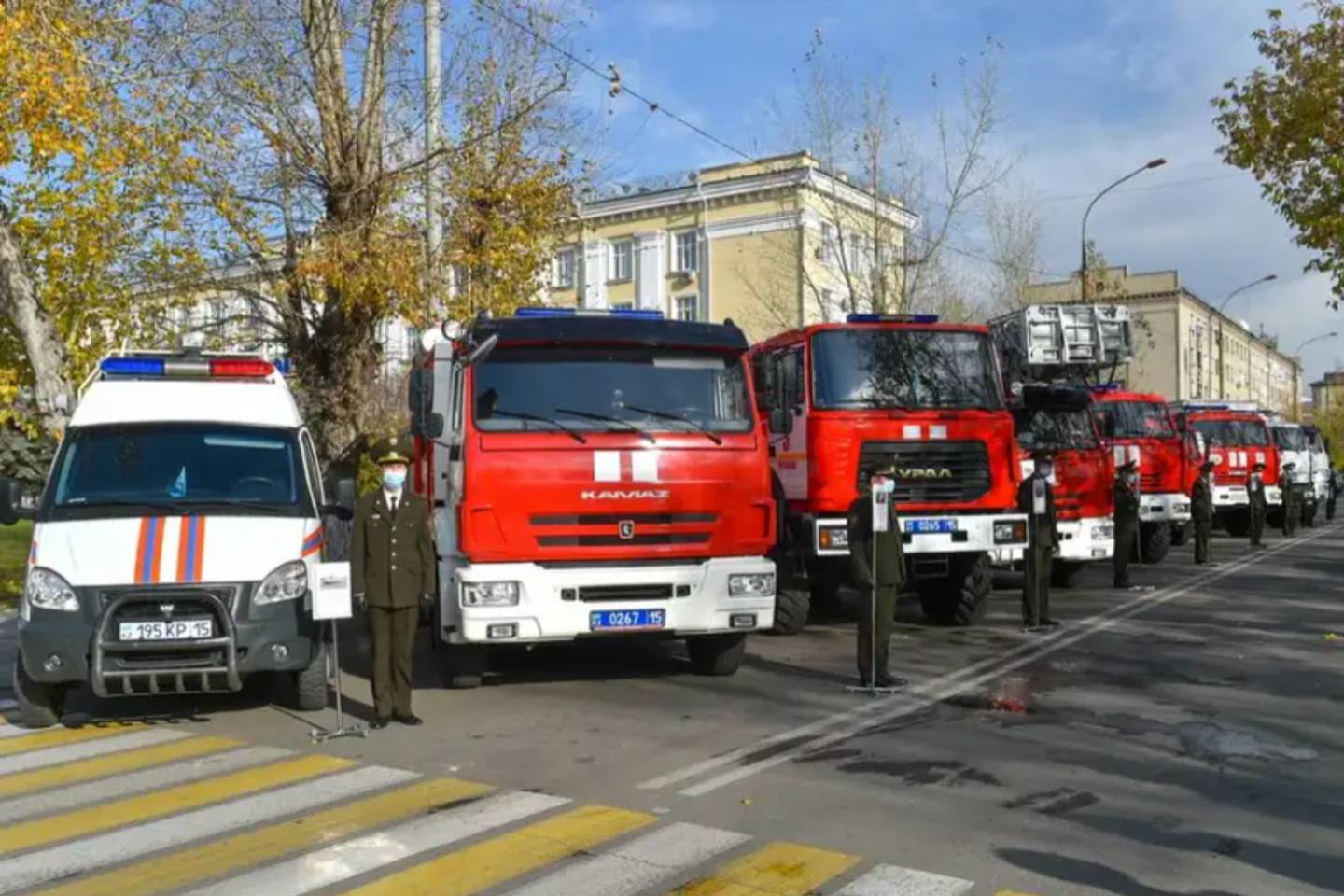 Усть-Каменогорск и ВКО / Усть-Каменогорск / 14 человек вывели из горящего дома в Усть-Каменогорске Усть-Каменогорск и ВКО / Усть-Каменогорск / 14 человек вывели из горящего дома в Усть-Каменогорске