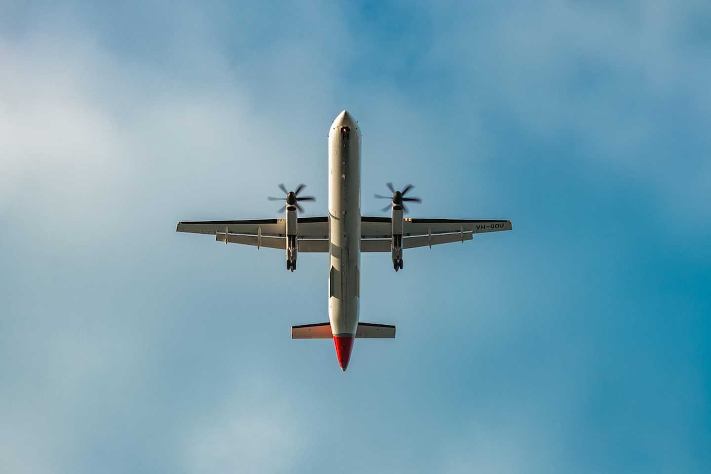 Происшествия в Казахстане и мире / Катастрофы / В Крыму разбился самолет Ан-26