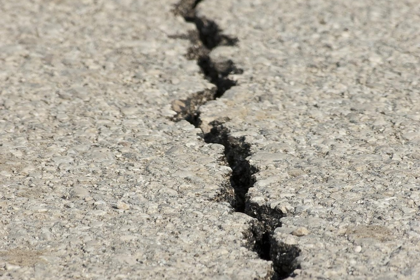 Новости мира / Землетрясение повредило жилые дома в Таджикистане Новости мира / Землетрясение повредило жилые дома в Таджикистане