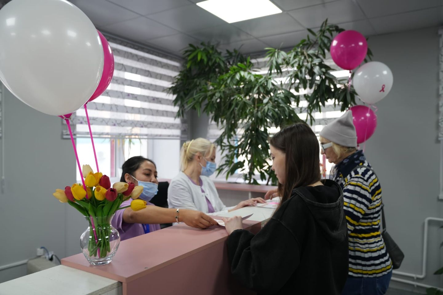 Усть-Каменогорск и ВКО / 88 женщин успели проверить восточно-казахстанские онкологи в День открытых дверей Усть-Каменогорск и ВКО / 88 женщин успели проверить восточно-казахстанские онкологи в День открытых дверей