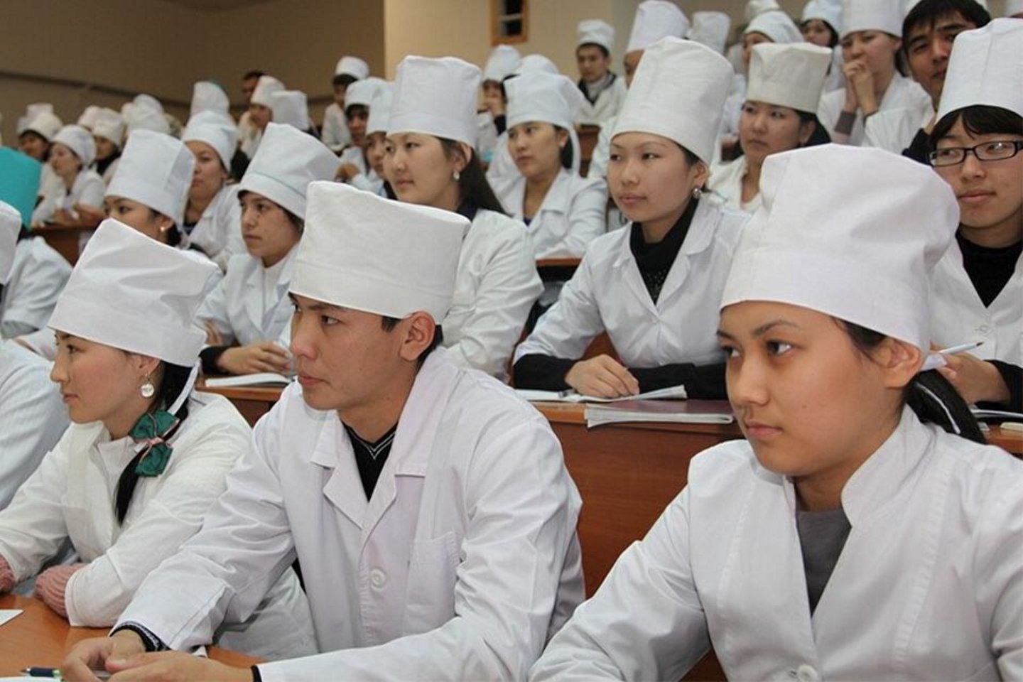 Новости Казахстана / Экономика в Казахстане / Стипендии студентов медицинских вузов РК будут повышать каждый год