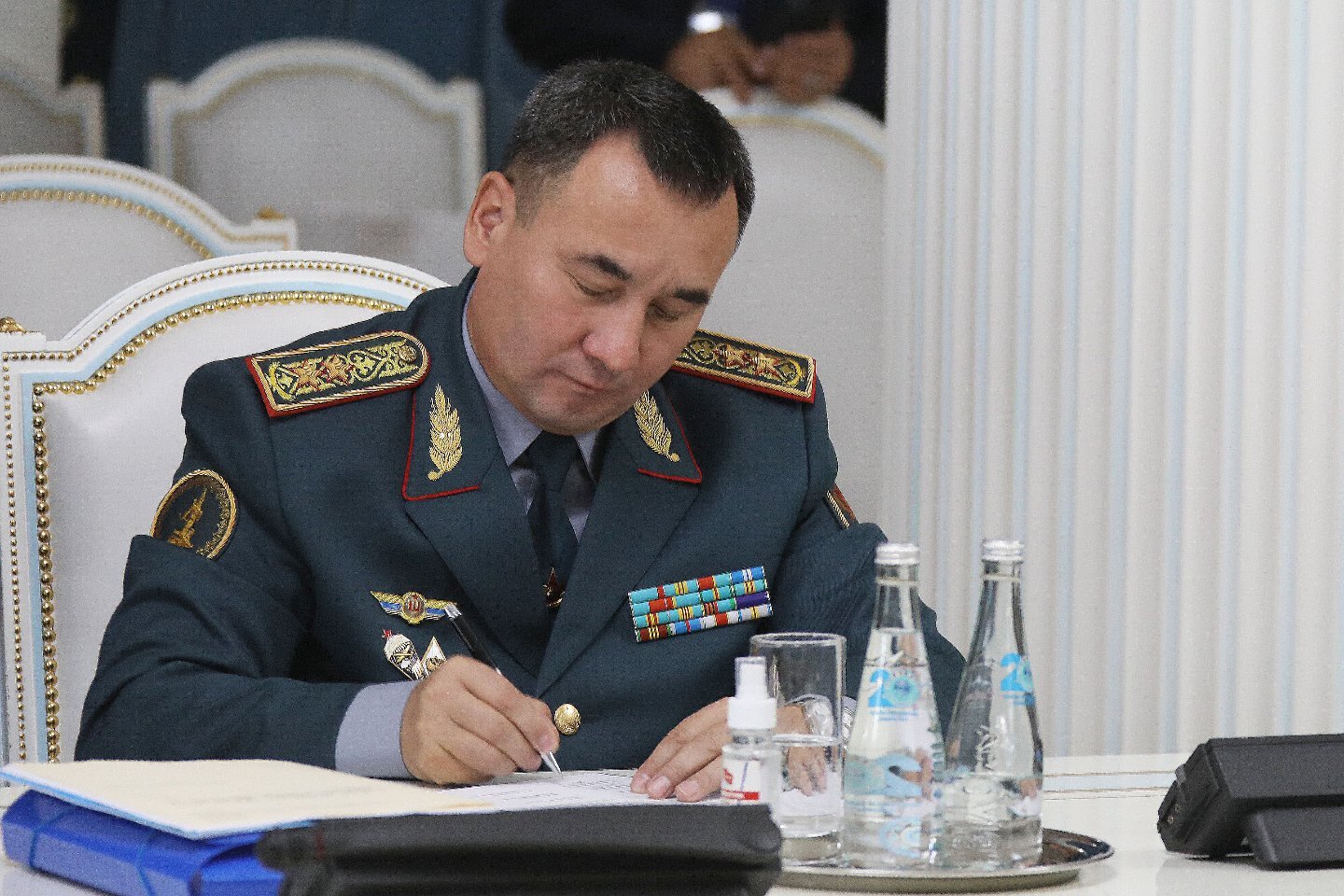 Происшествия в Казахстане и мире / Криминальные новости / Экс-министра обороны РК Мурата Бектанова осудили на длительное заключение
