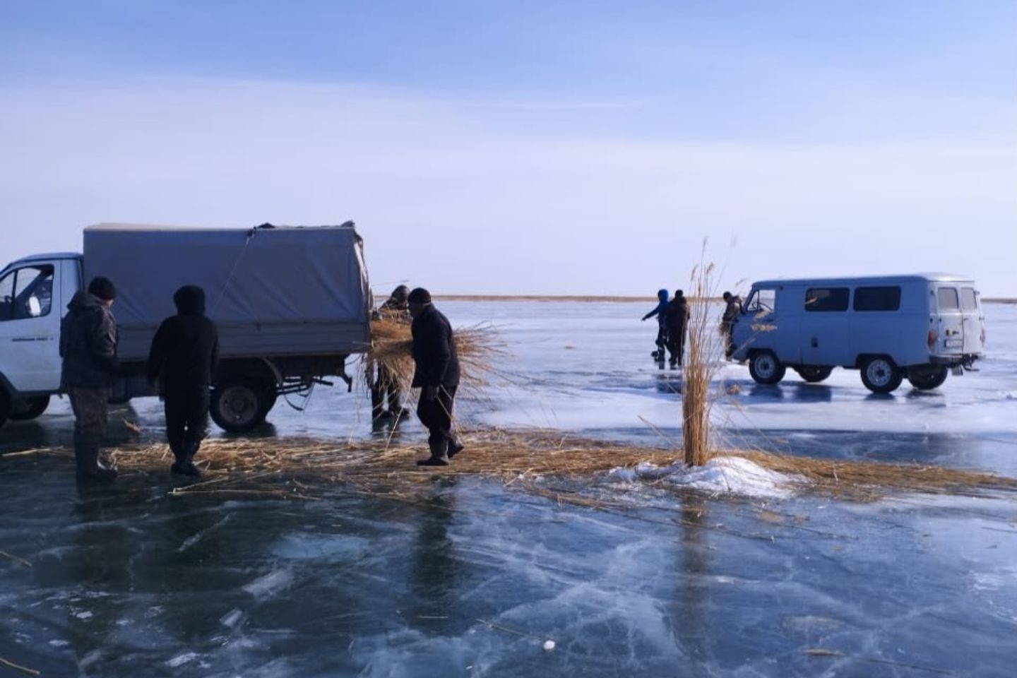 Усть-Каменогорск и ВКО / Более 650 лунок пробурили на Бухтарминском водохранилище