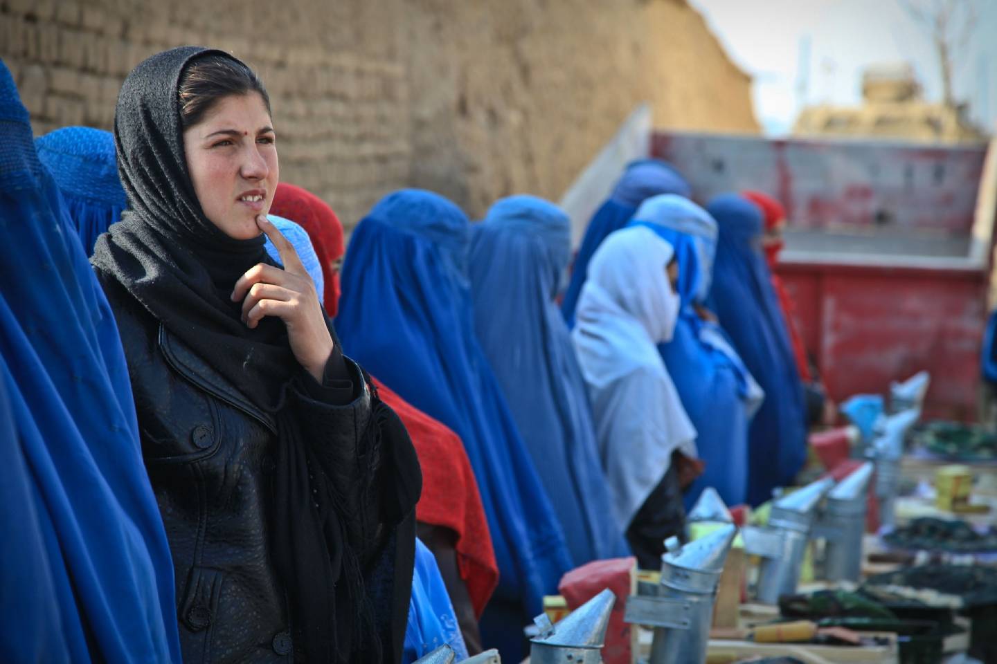 Новости мира / Интересные новости / Запрет на образование: женщины Афганистана вышли на марш протеста