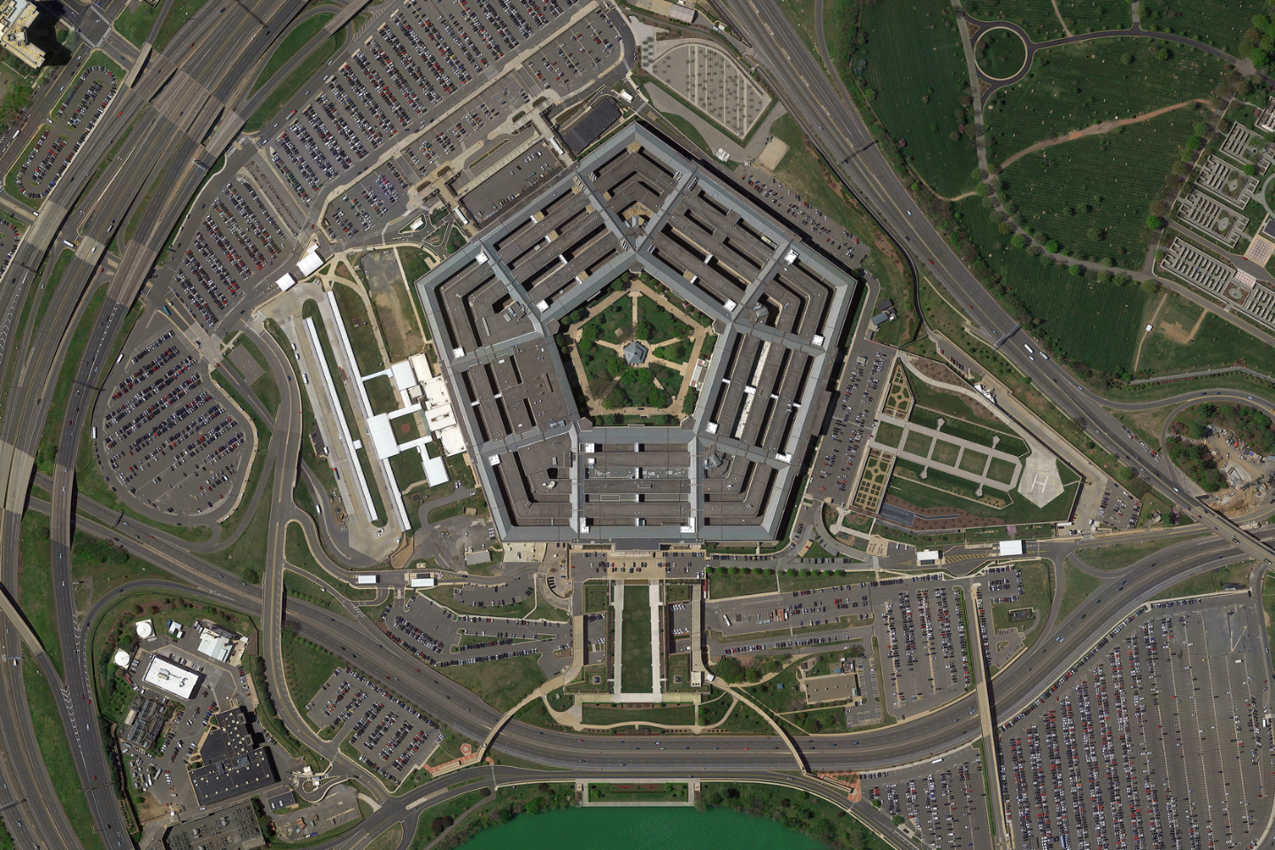 Новости мира / Пентагон рассматривает концепцию космической ПРО для США