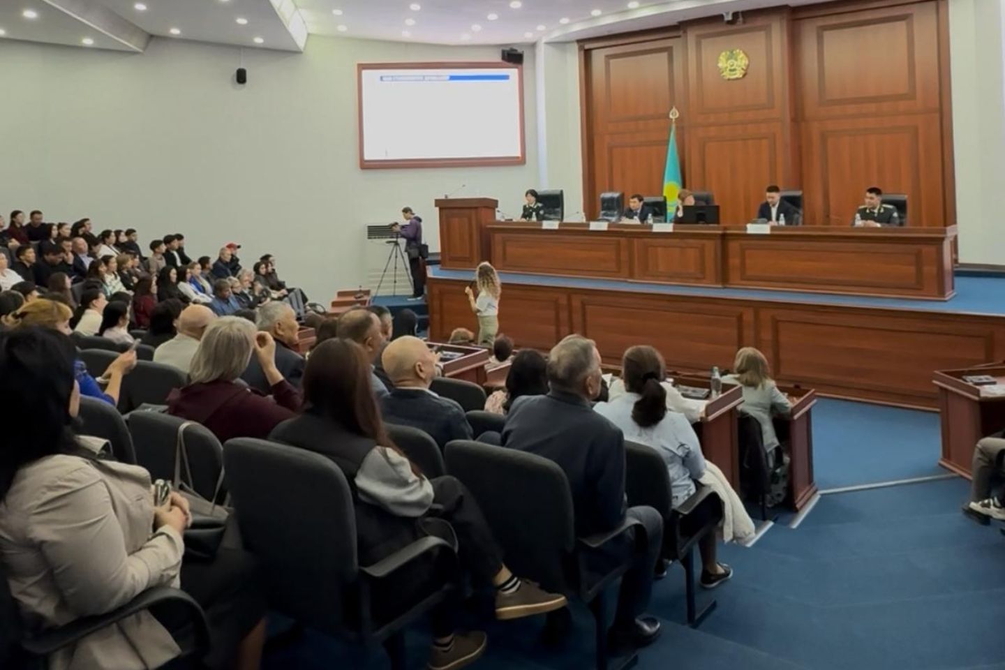 Происшествия в Казахстане и мире / Криминальные новости / В ВКО обсудили борьбу с пирамидами и интернет-мошенничеством