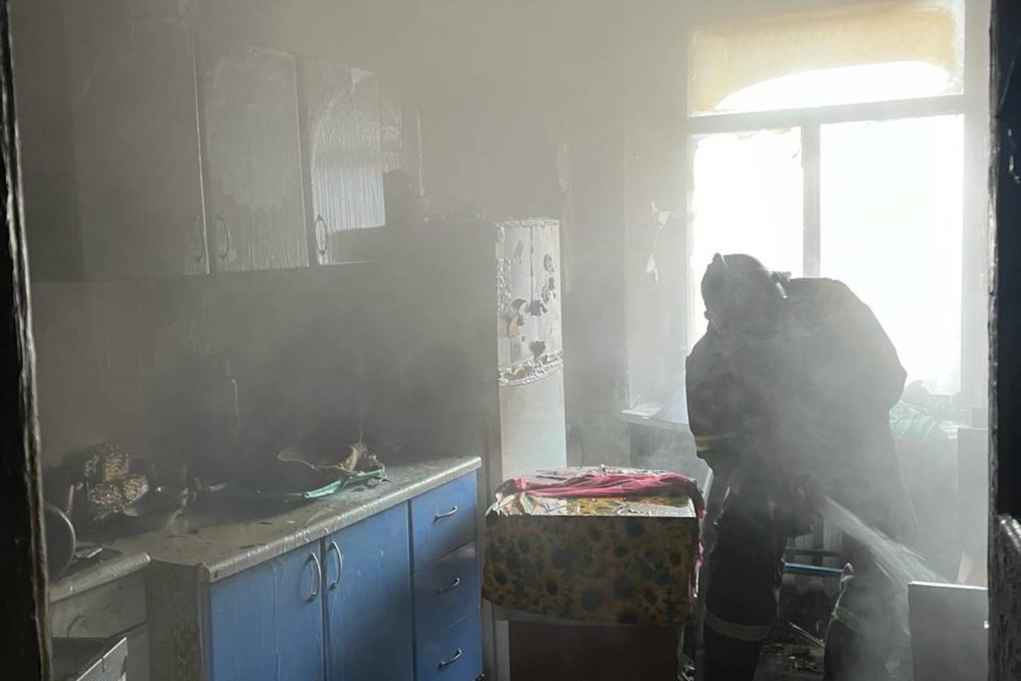 Усть-Каменогорск и ВКО / Квартира сгорела в одном из центральных районов Усть-Каменогорска