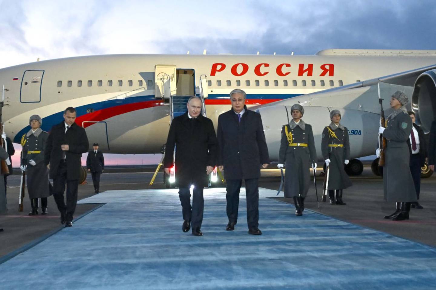 Новости мира / Политика в мире / Президент Российской Федерации прибыл в Астану