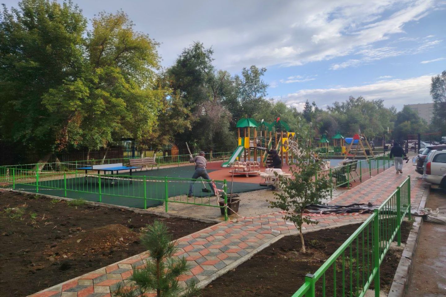 Усть-Каменогорск и ВКО / Усть-Каменогорск / По заявкам жителей в Усть-Каменогорске полностью благоустроят пять дворов