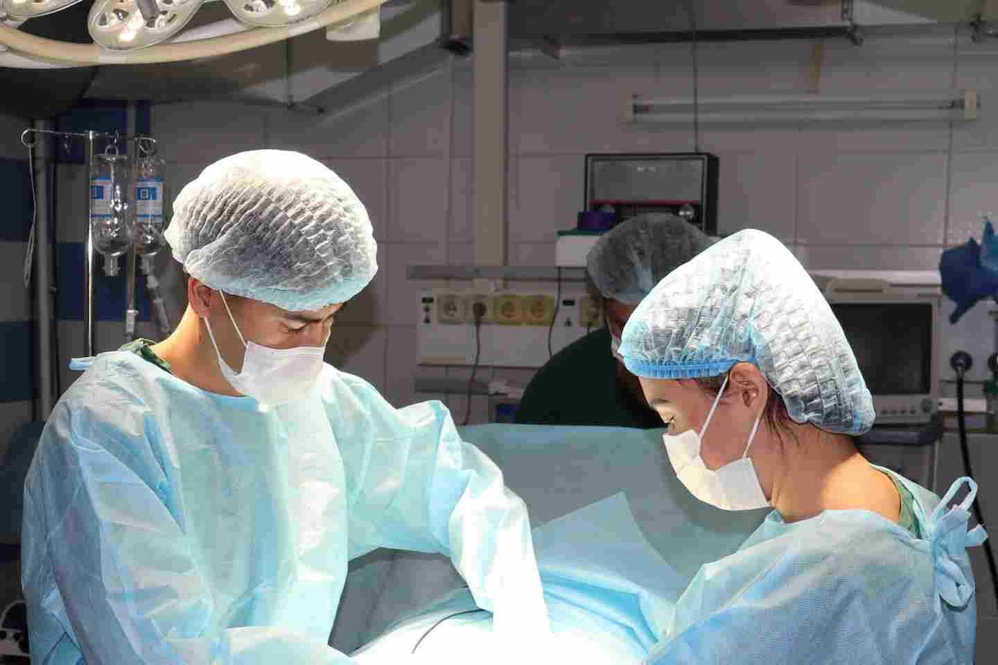 Усть-Каменогорск и ВКО / Врачи ВКО спасли женщину от инсульта, инфаркта и гангрены