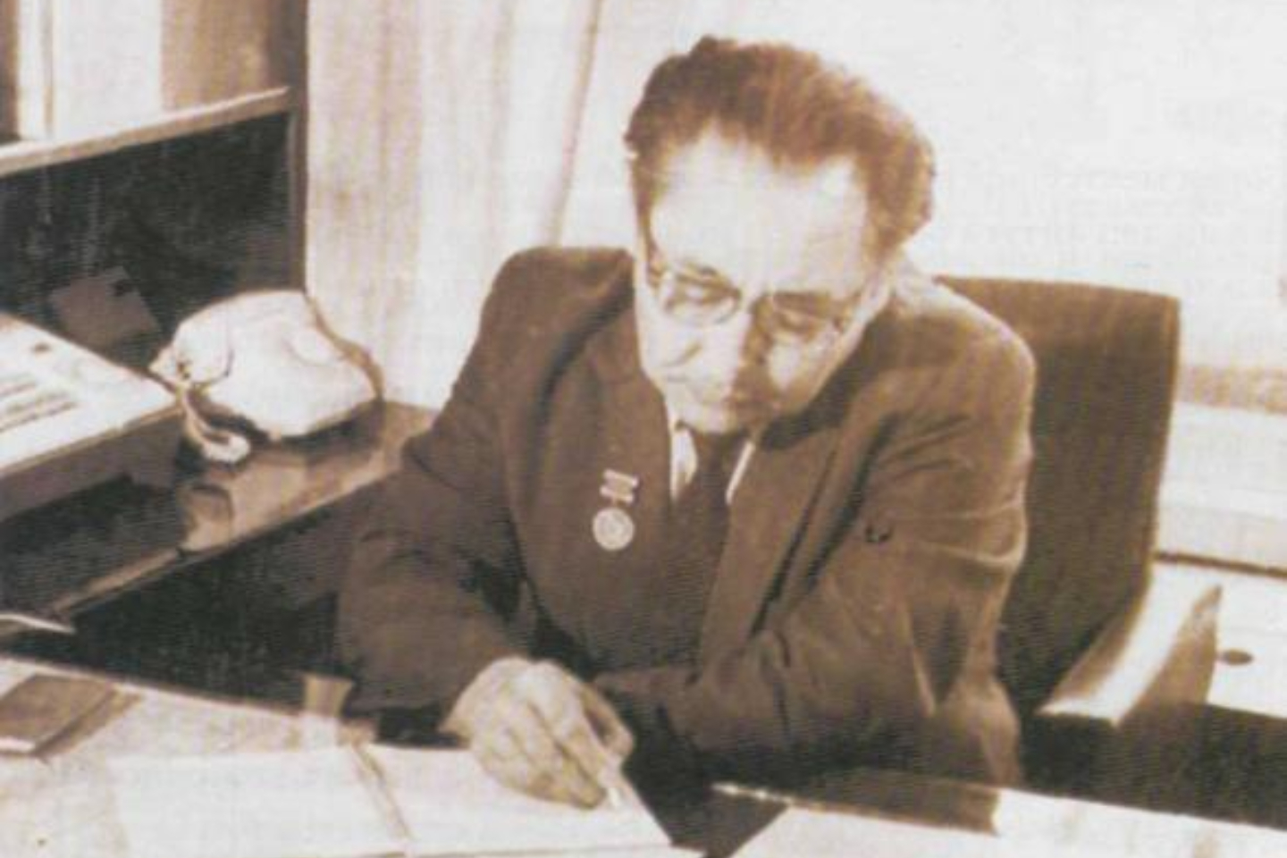 Усть-Каменогорск и ВКО / Как в ВКО отпразднуют 100-летие легендарного учителя