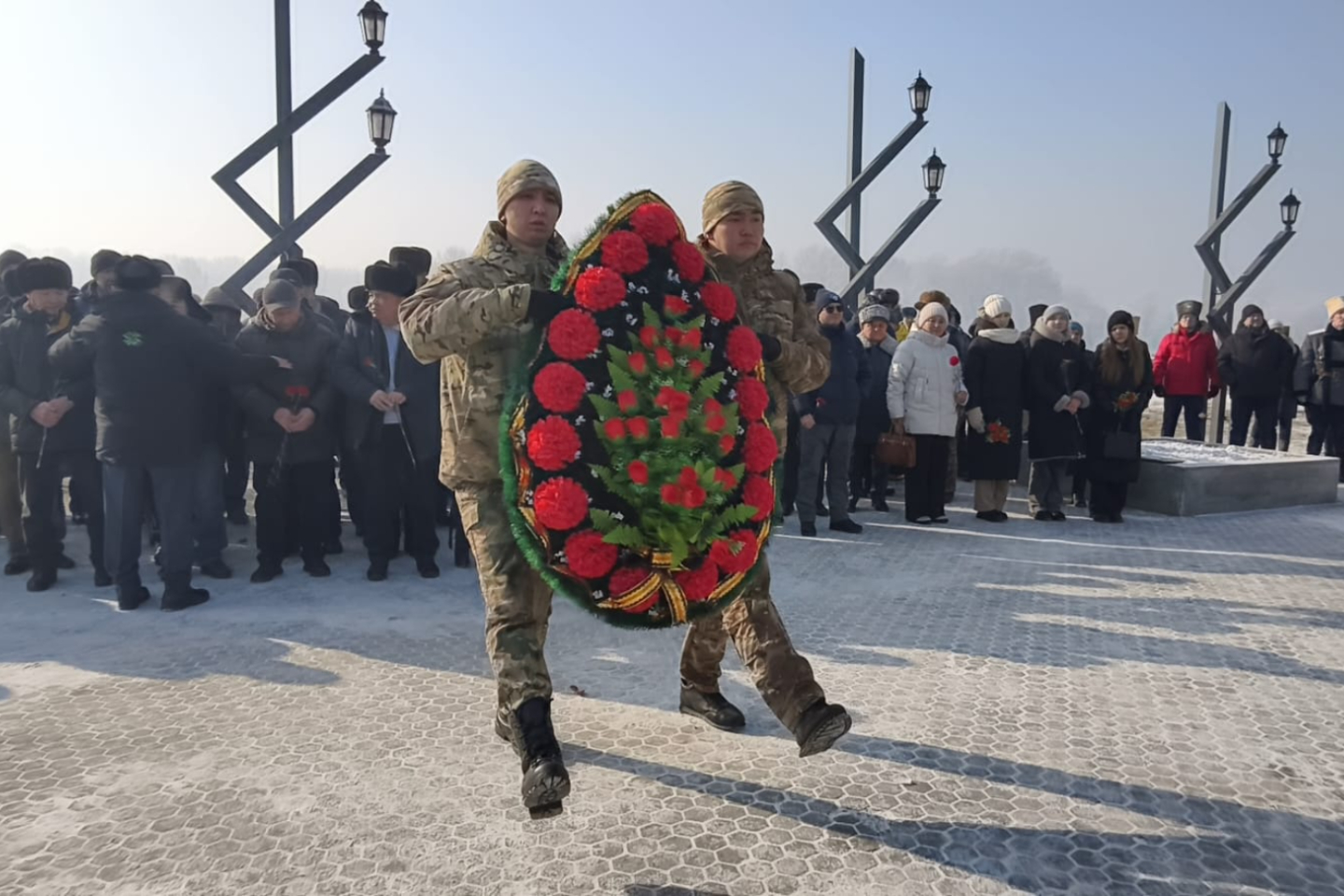 Усть-Каменогорск и ВКО / Усть-Каменогорск / В Усть-Каменогорске почтили память погибших воинов-интернационалистов Усть-Каменогорск и ВКО / Усть-Каменогорск / В Усть-Каменогорске почтили память погибших воинов-интернационалистов